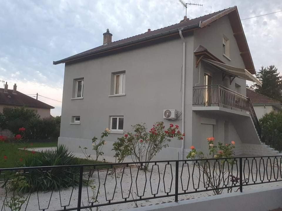 Jolie Appartement 50 m2 Chalon-sur-Saône Extérieur photo